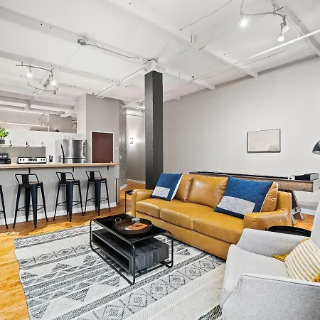 Lakefront Loft - Downtown - Shuffle Board Table Cleveland Extérieur photo