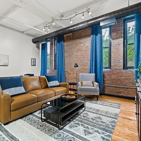 Lakefront Loft - Downtown - Shuffle Board Table Cleveland Extérieur photo