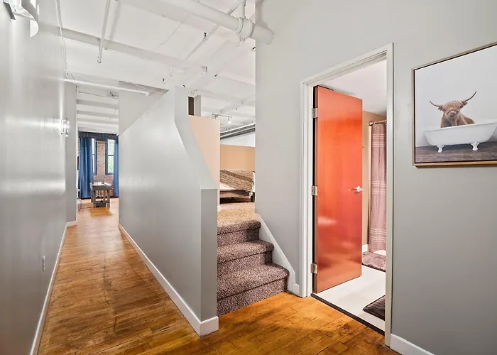 Lakefront Loft - Downtown - Shuffle Board Table