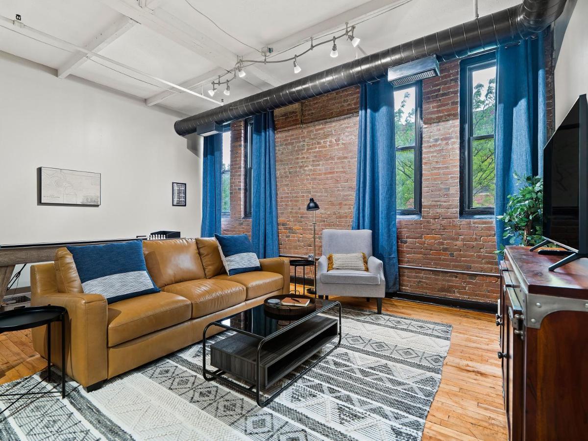 Lakefront Loft - Downtown - Shuffle Board Table Hébergement de vacances *